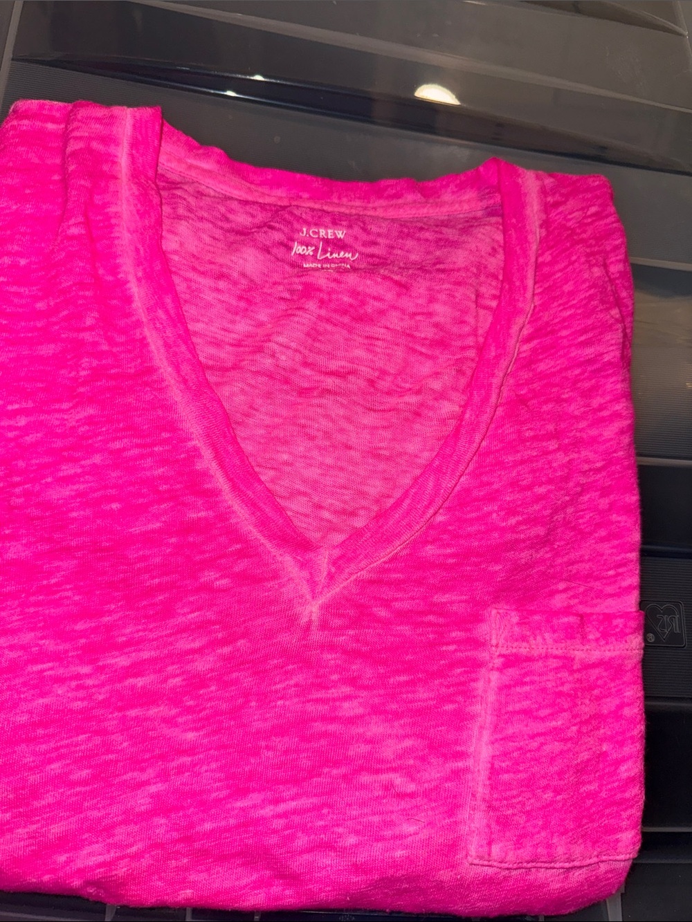 Women’s XS J.Crew Neon Pink V-Neck Pocket Tee
